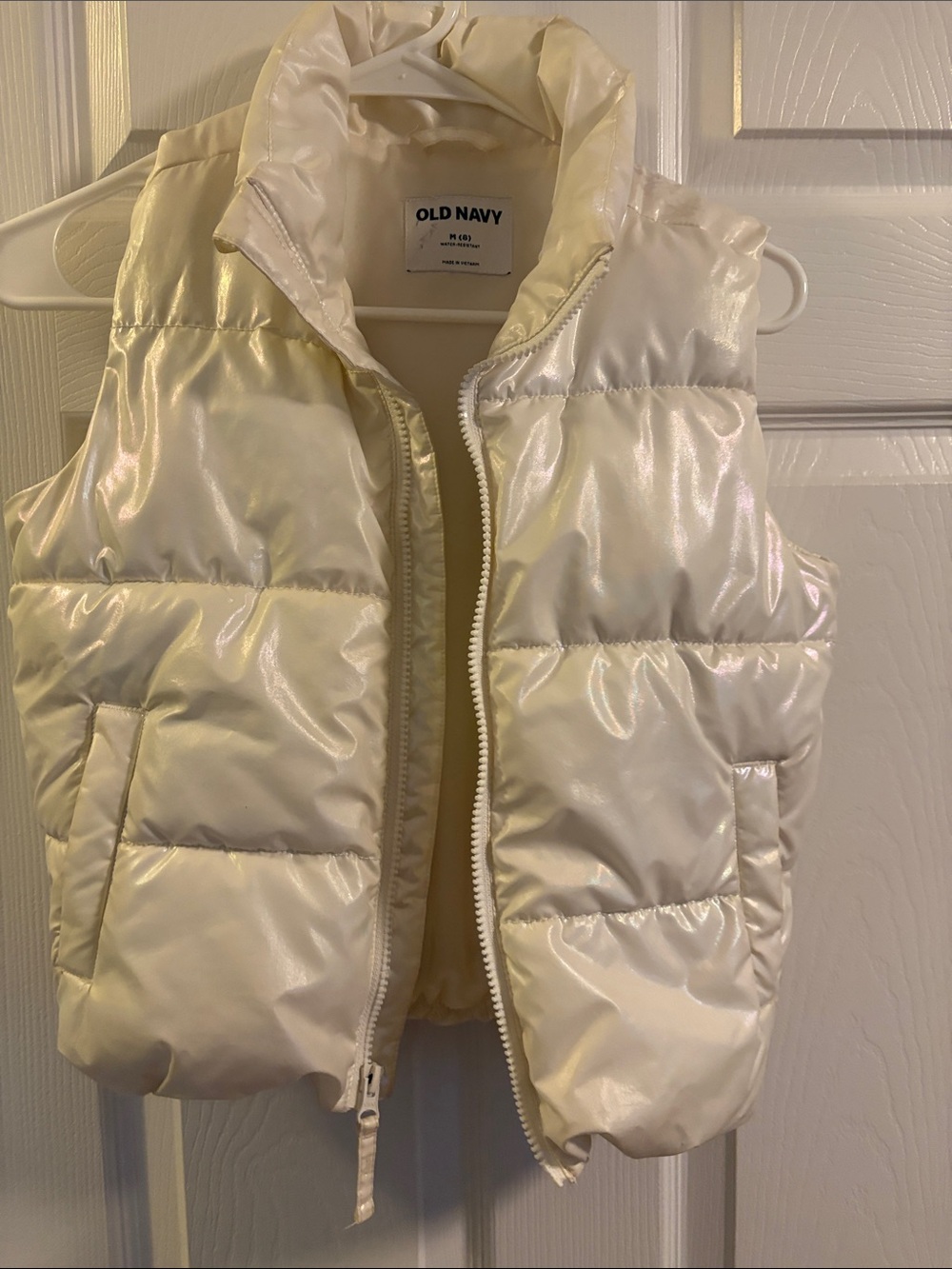 Old Navy Cream Shiny Quilted Puffer Vest